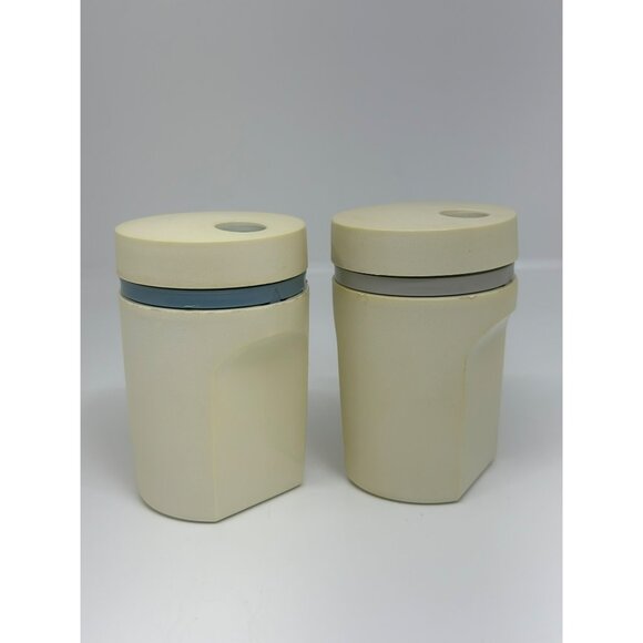 VTG 80s Tupperware Modular Salt & Pepper Shakers Beige Lids Retro Kitchen Set 4" - Picture 3 of 6